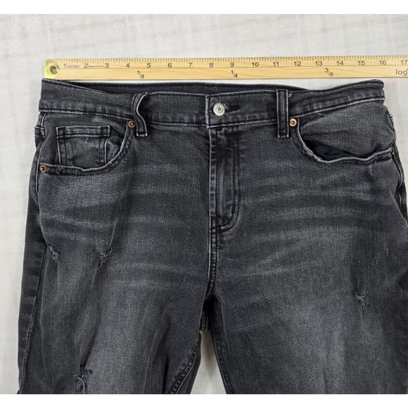 Old Navy High Straight Boyfriend Distressed Cropped Raw Hem Jeans Black 8 Petite - Picture 4 of 6